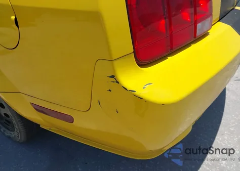 2005 Ford Mustang Gt Deluxe/Gt Premium из США, поврежденный, VIN 1ZVHT82HX55243155